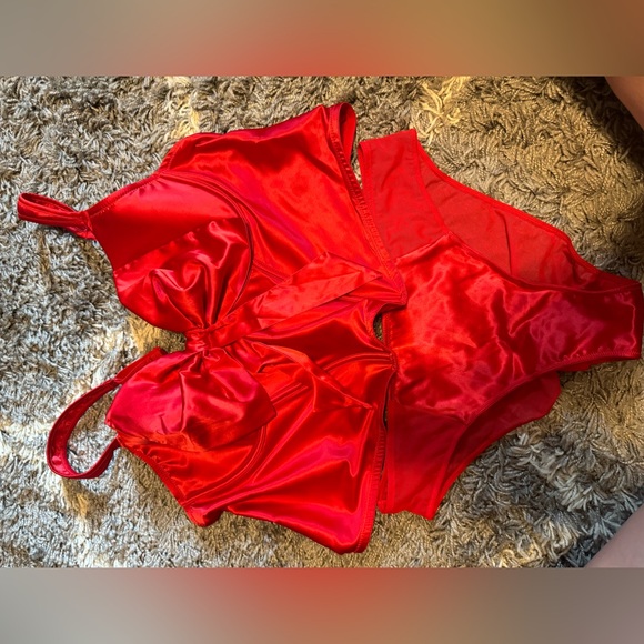 Lingerie set - Picture 1 of 5